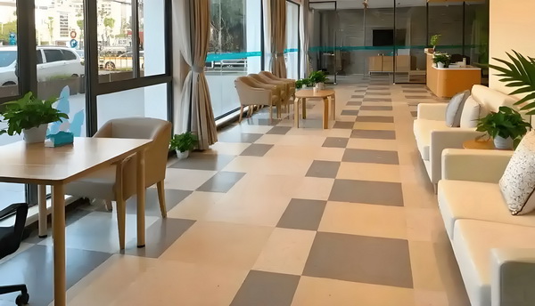 比不过刘亦菲杨幂，赵丽颖在电影圈处处尴尬